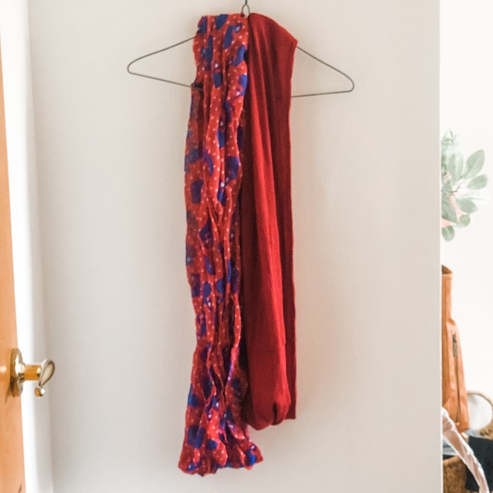 Two Circle Scarves: Whale Pattern&Ribbed